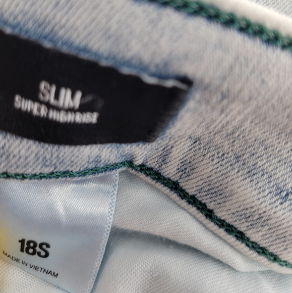 EXPRESS Slim Super High Rise Light Wash women's Jeans 18S New Ankle - Picture 5 of 5